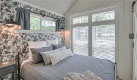 Nesthaven: A cozy boho-chic tiny home with a deck, fire pit, & nearby waterfall - 3-Star
