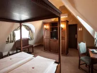 Hotel & Restaurant Klosterhof Отели рядом с достопримечательностью «Мост Локвицталь»