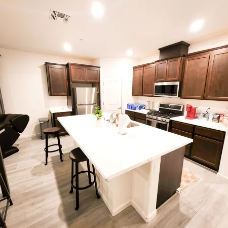VIP CLASS TWO ~ Real Comfort ~ 3 Bedrooms