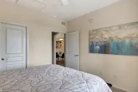 Vacation Worthy and great Location - 4-Star