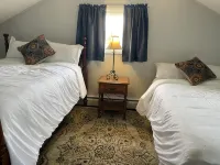 Newly Renovated Farmhouse Finger Lakes - Wi-Fi