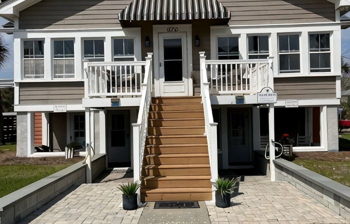 SEAS THE DAY: Charming Folly Beach Apartment awaits your arrival!