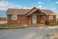 Rustic Cabin - Jetted Tubs - Wi-Fi - Wonderful Views - Grill - Firepit - Porch - Alppimaja