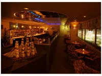 Yanai Cruise Hotel - Bar