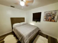Totally remodeled home in the heart of Tampa! - Jacuzzi