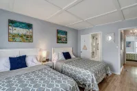 Direct Ocean Ocean View and Best Mid-Island Location, Beach Gear Provided - 4-Star