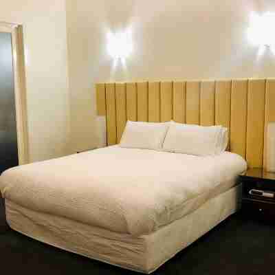 Spacious, modern apartment right in the Bendigo CBD Rooms
