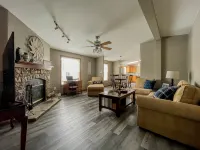 Vacation Delight-Two blocks from boat launch, park, beach and popular Newman St. - 4 tähden