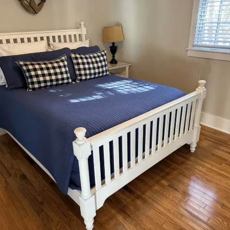 Nestled Inn is your home away from home just steps away from the beach!