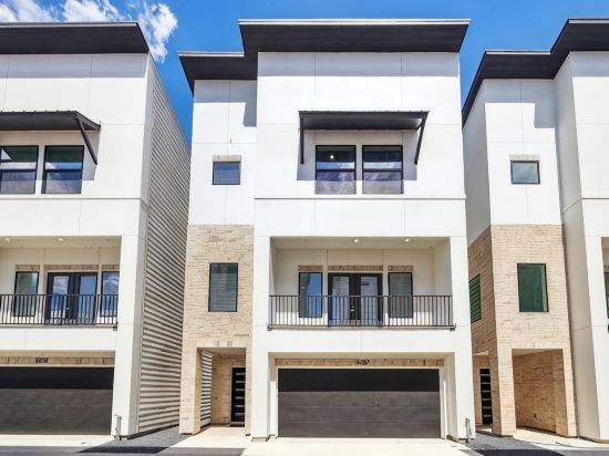 Premium New Construction 3-bedroom - 15 Min to Downtown