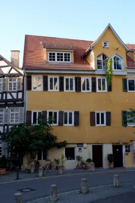 In the middle of Tübingen's old town - and live quietly on a sunny 65 sqm! - 民宿