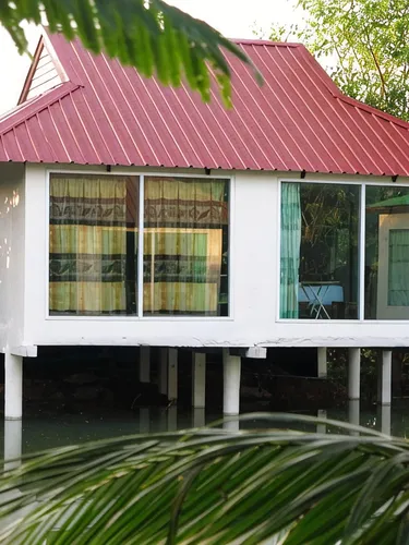 รูปภาพของBanpak Suankaew Talaynoi