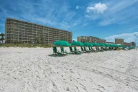 Direct Oceanfront! No Streets to Cross! Unobstructed Views! Sterling Sands 211 - Jacuzzi