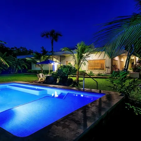 BIG! 3BR Home Fully Equipped, Pool, Gardens & WiFi