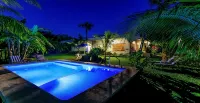 BIG! 3BR Home Fully Equipped, Pool, Gardens & WiFi - Villaer