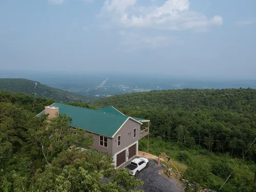 Secluded Mountain Cabin with Spectacular Views- Hiker's Dream - Bintang 4