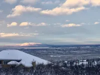 Best Views in Anchorage! Totally Private, Romantic, and Family Friendly Suite! - Balkoner