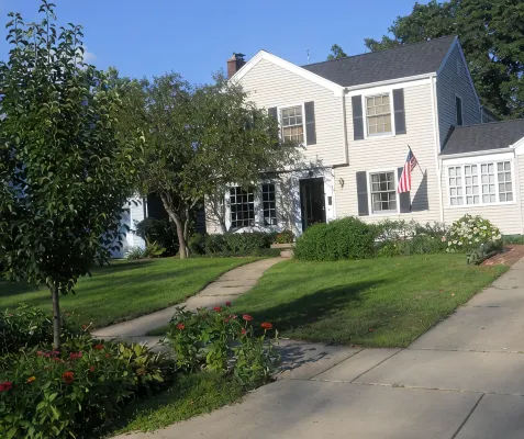 5 minutes from Notre Dame - Spacious 4 Bedroom Home - 4-Star