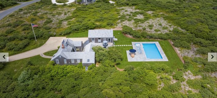 Beautiful private 4Bd/3Ba Home,  Central A/C,  Heated Pool, 1 mi from TN Beach! Hotels in Nantucket