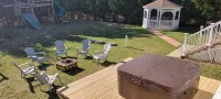 Luxury Home with Sauna, Hot Tubs, Game Room, Short Walk to Lake, Outdoor Pool - ブティック