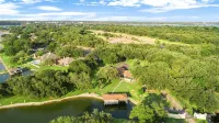 Shorhaus, Gorgeous Main Body Lake Retreat - 4-Star