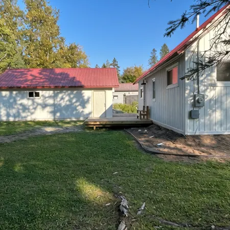 Stunning Remodeled Cabin Near Snowmobile/Orv Trails w/ Firepit Retreat