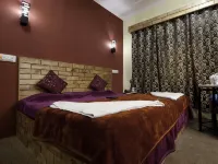 Hotel Kashmir Inn - Swimmingpools
