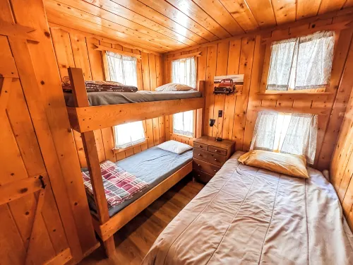 Croll Cabins-Price Bunkhouse-#4 at Vallecito Lake. Beautiful Views, Pet Friendly - Chalets