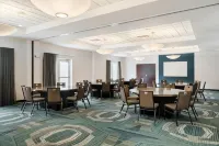 SpringHill Suites Charlotte Lake Norman/Mooresville - parking