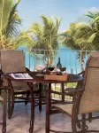 Oceanfront 2 Bedroom Villa 204 on Grace Bay in Villa Renaissance-Updated!! - 4 stjerner