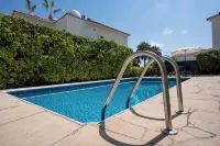 Private Villa with own pool 5 minutes drive to Coral Bay with 2 Sandy beaches - Private Pool