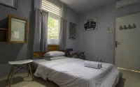 Jeng Tini Guest House - Pensionaatit