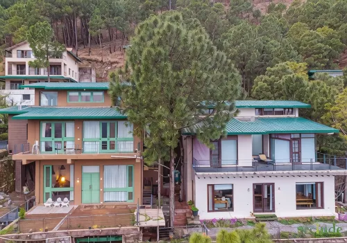 Seclude Kasauli, Himachal Pradesh - Bed and Breakfasts