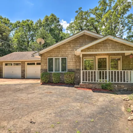 Norfolk Lake Adventure Base! 3 Mi to Water, Deck