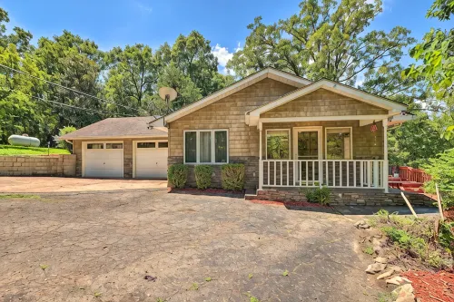 Norfolk Lake Adventure Base! 3 Mi to Water, Deck - 3-Star