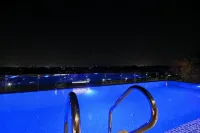 Solana Sky Pool Boutique Hotel Golf View - Rooftop Pools