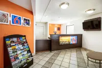 Motel 6 Dayton, Oh - Englewood