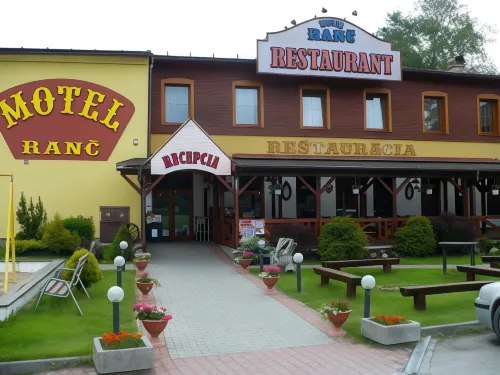 Motel Ranč Hotel a Dolny Kubin District
