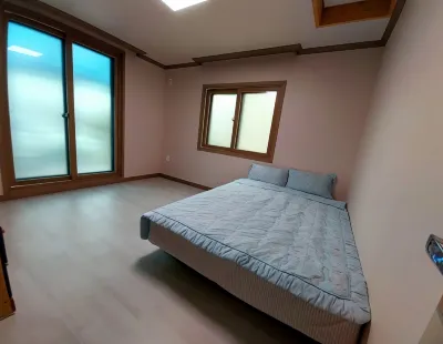 Gochang Four Season Farm Stay Pension Hotels near Gusipo Beach