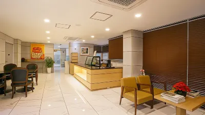 Noble Hotel Các khách sạn gần Đại học Thành Quân Quán