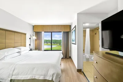 Hotel Alice Hotels in Pine Knoll Shores