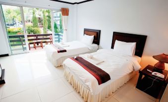 Nakhaburi Hotel & Resort