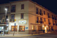 Hostal Los Castañuelos Hotels in Arenas de San Pedro