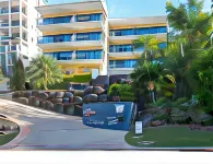 Coral Sea Vista Apartments Hotels in Jubilee Pocket