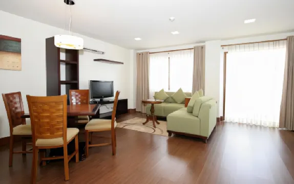 Coron Gateway Hotel & Suites