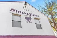 Smugglers Inn Studio Apartments