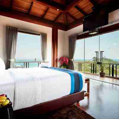 Luxury 4 Pool Seaview 6 Bedroom Villa on Surin Hill Rooms