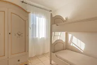 Elegant Residence 2 Bedroom with Sea View Extra Bed Available