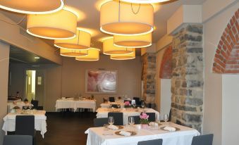 Lizard Hotel - Housity