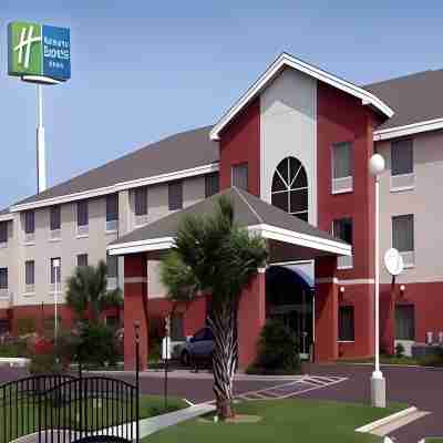 Holiday Inn Express & Suites Weslaco Hotel Exterior
